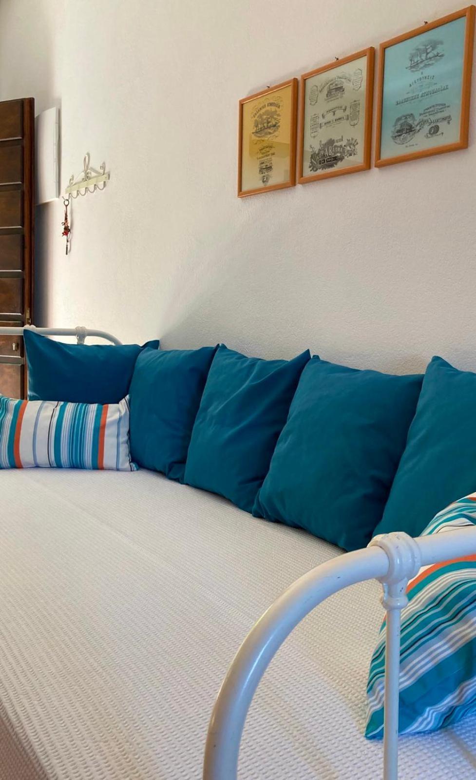 Syrou Lotos Studios & Apartments (Adults Only) Kini Phòng bức ảnh